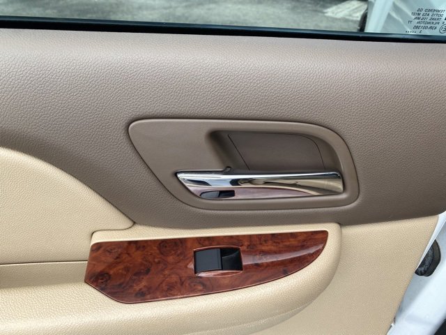 Used 2014 Chevrolet Silverado 2500 LTZ w/ LTZ Plus Package image 27