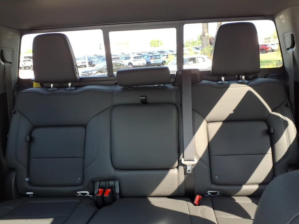 New 2026 Chevrolet Silverado 2500 LTZ w/ LTZ Plus Package AWD/4WD image 24