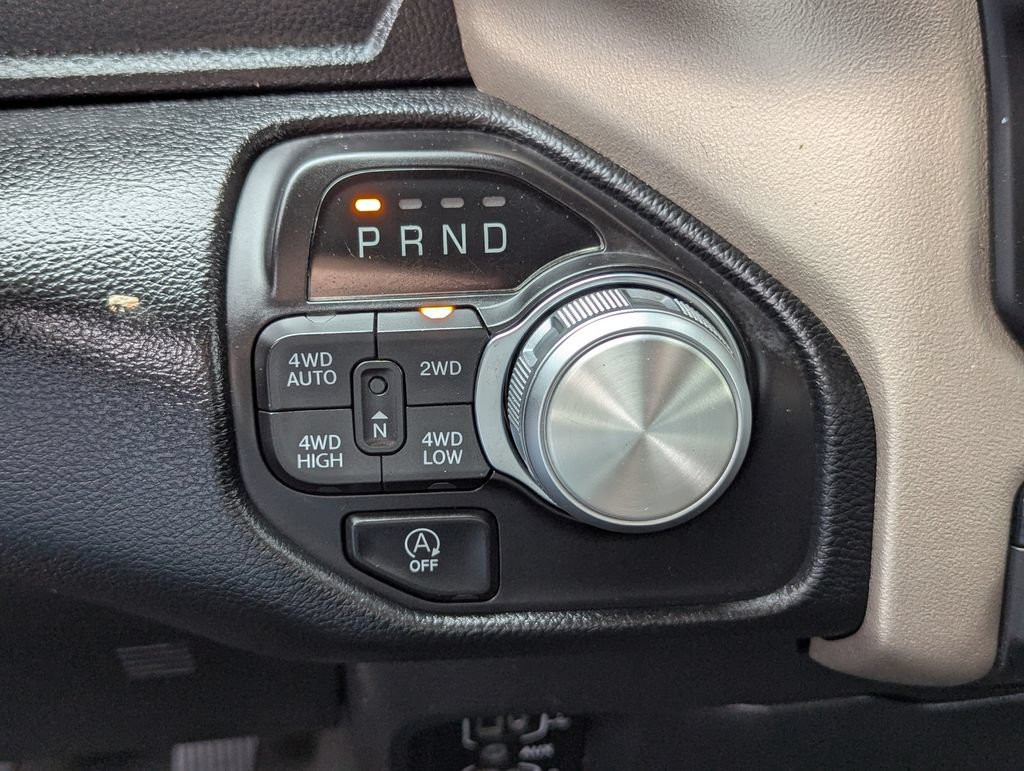 Used 2022 RAM 1500 Laramie AWD/4WD image 9