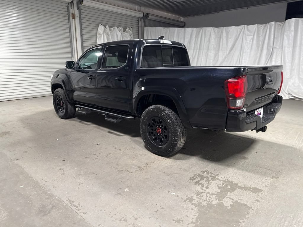 Used 2022 Toyota Tacoma SR5 w/ Technology Package RWD image 5