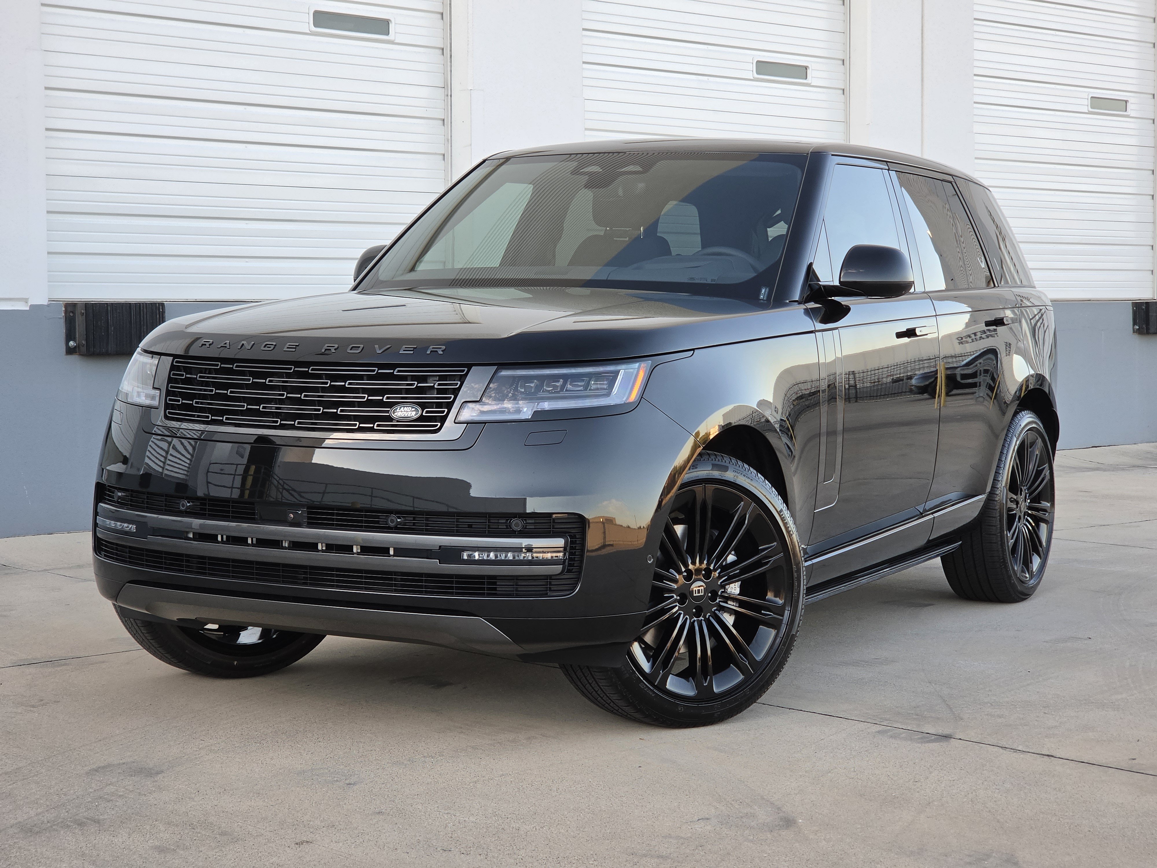 New 2027 Land Rover Range Rover SE
