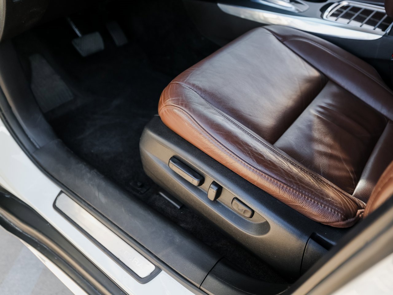 Used 2017 Acura MDX FWD w/ Technology Package image 14