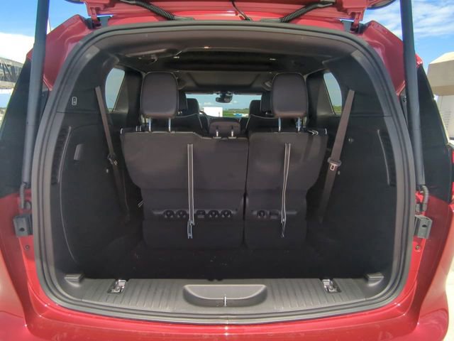 New 2027 Chrysler Pacifica Limited FWD image 14