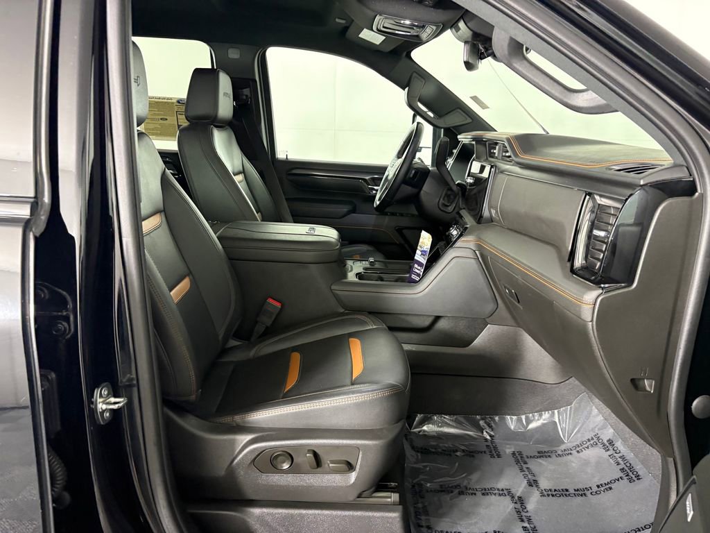 Used 2024 GMC Sierra 2500 AT4 AWD/4WD image 36
