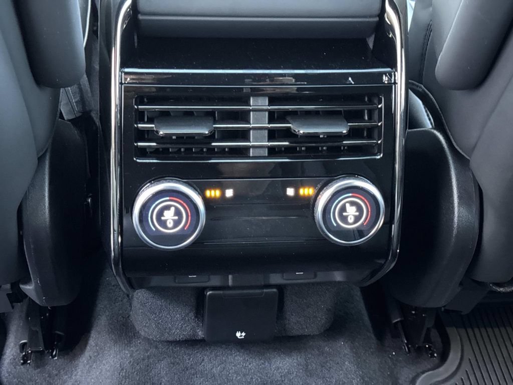 New 2026 Land Rover Range Rover Sport SE AWD/4WD image 17