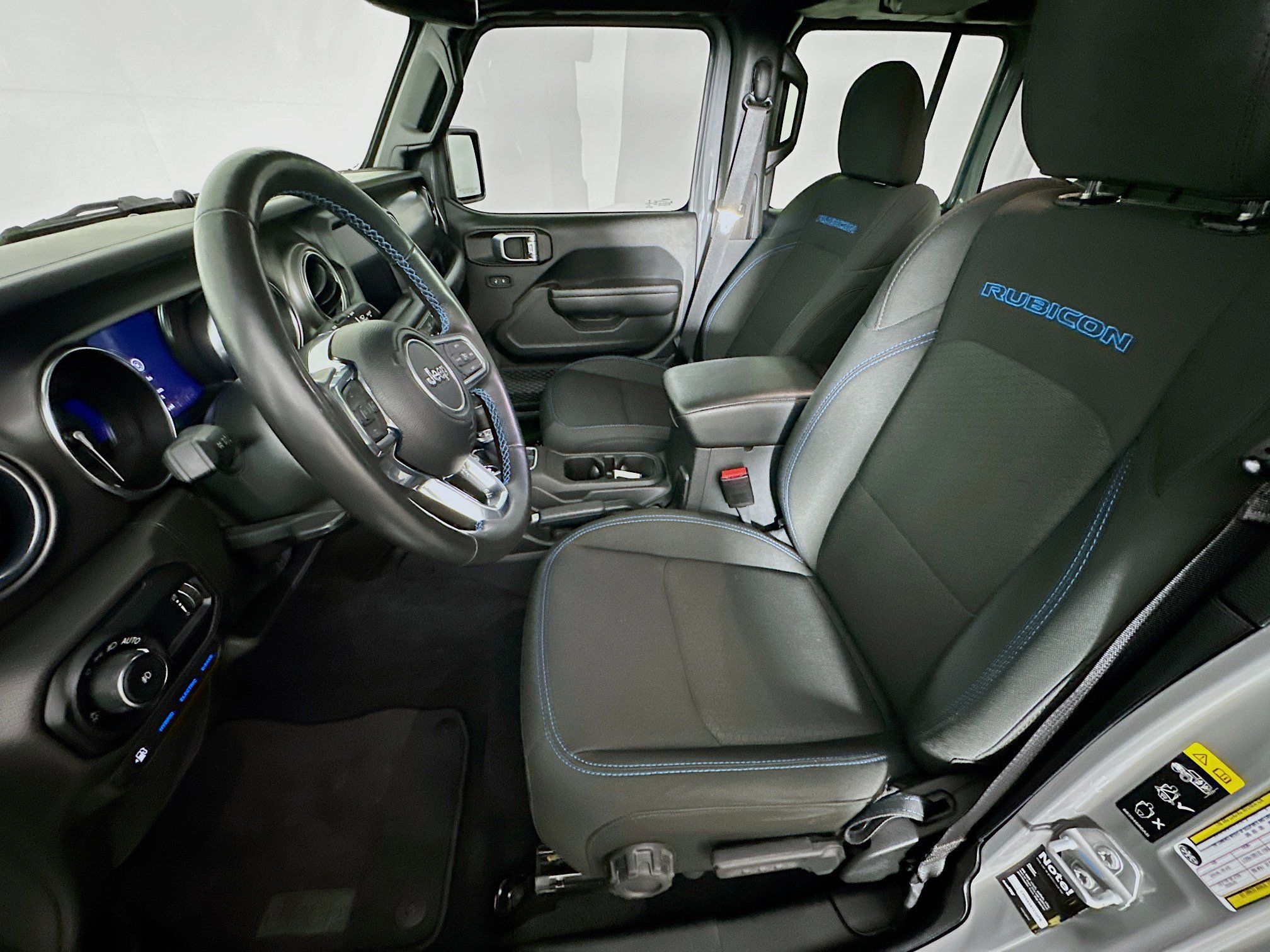 Used 2023 Jeep Wrangler Rubicon w/ Cold Weather Group image 13