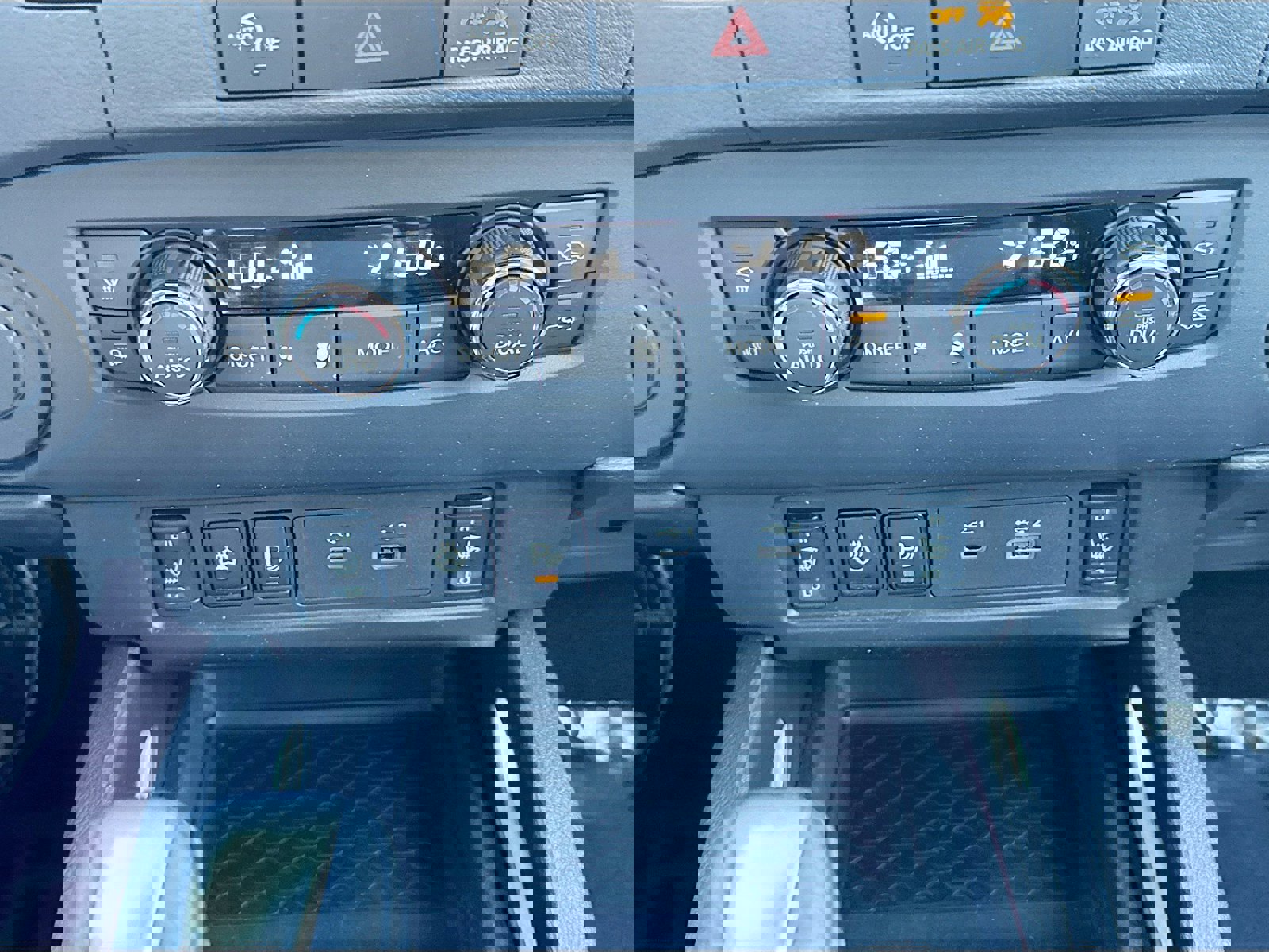 Used 2024 Nissan Frontier SL w/ Technology Package image 16