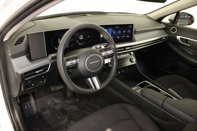 Used 2025 Hyundai Sonata SEL FWD image 24