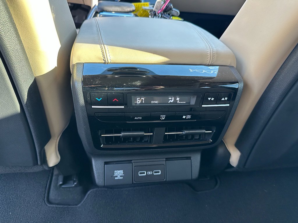 Used 2023 Acura MDX w/Technology Package image 11
