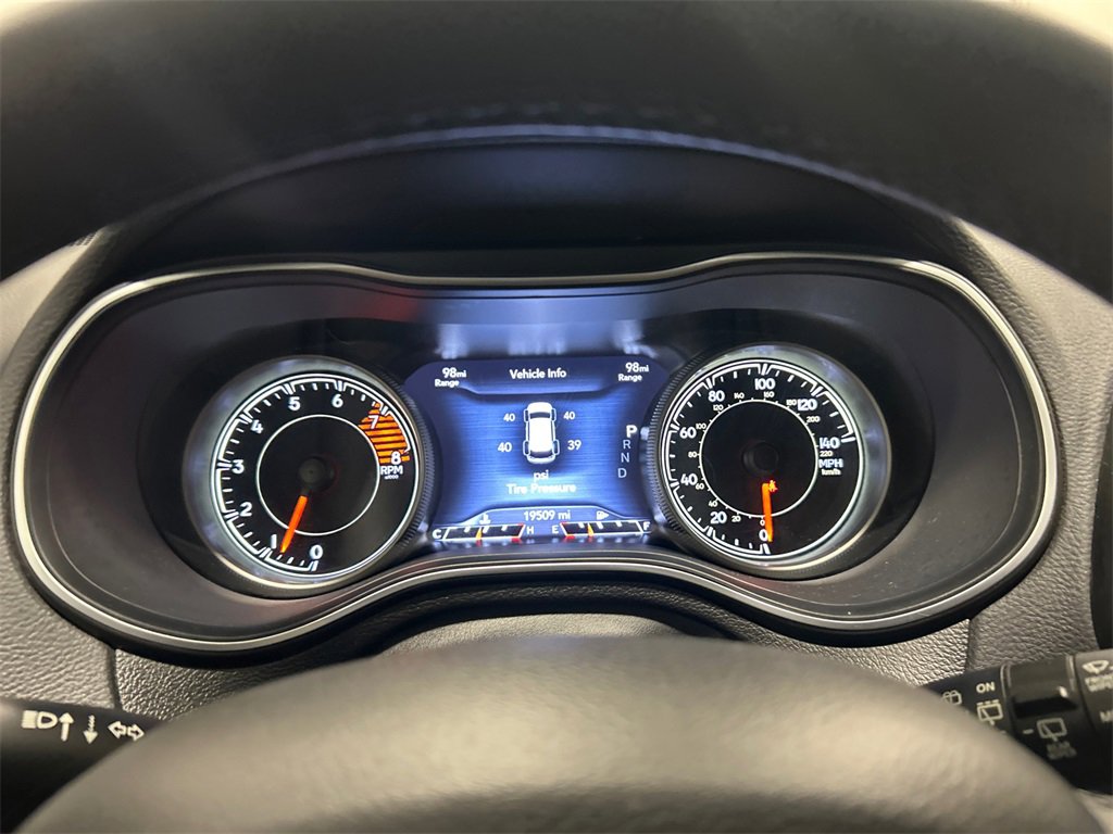 Used 2021 Jeep Cherokee Latitude Lux w/ Comfort/Convenience Group image 22