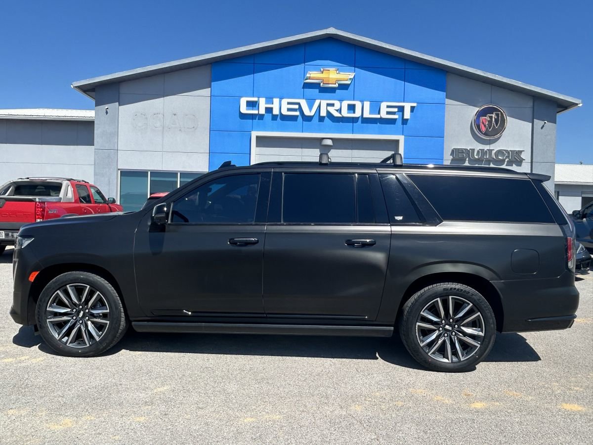 Used 2022 Cadillac Escalade ESV Sport w/ Touring Package AWD/4WD image 3