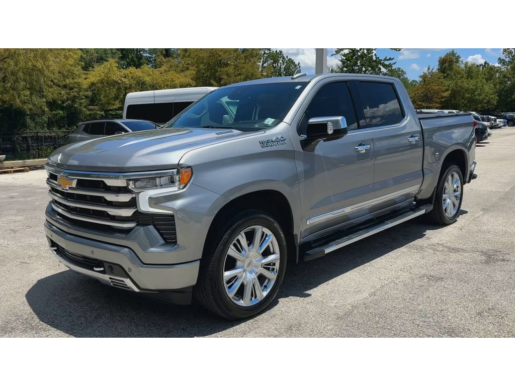 Certified 2023 Chevrolet Silverado 1500 High Country w/ High Country Premium Package AWD/4WD image 4