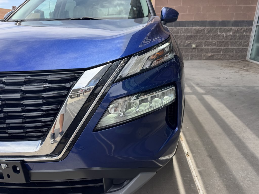Used 2023 Nissan Rogue SV w/ SV Premium Package AWD/4WD image 11