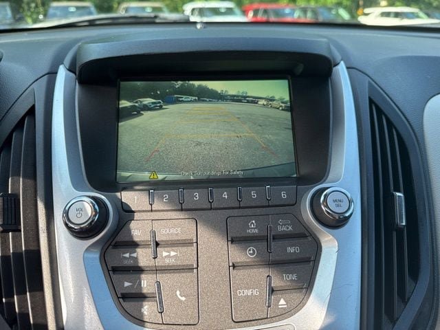Used 2015 Chevrolet Equinox LT AWD/4WD image 16