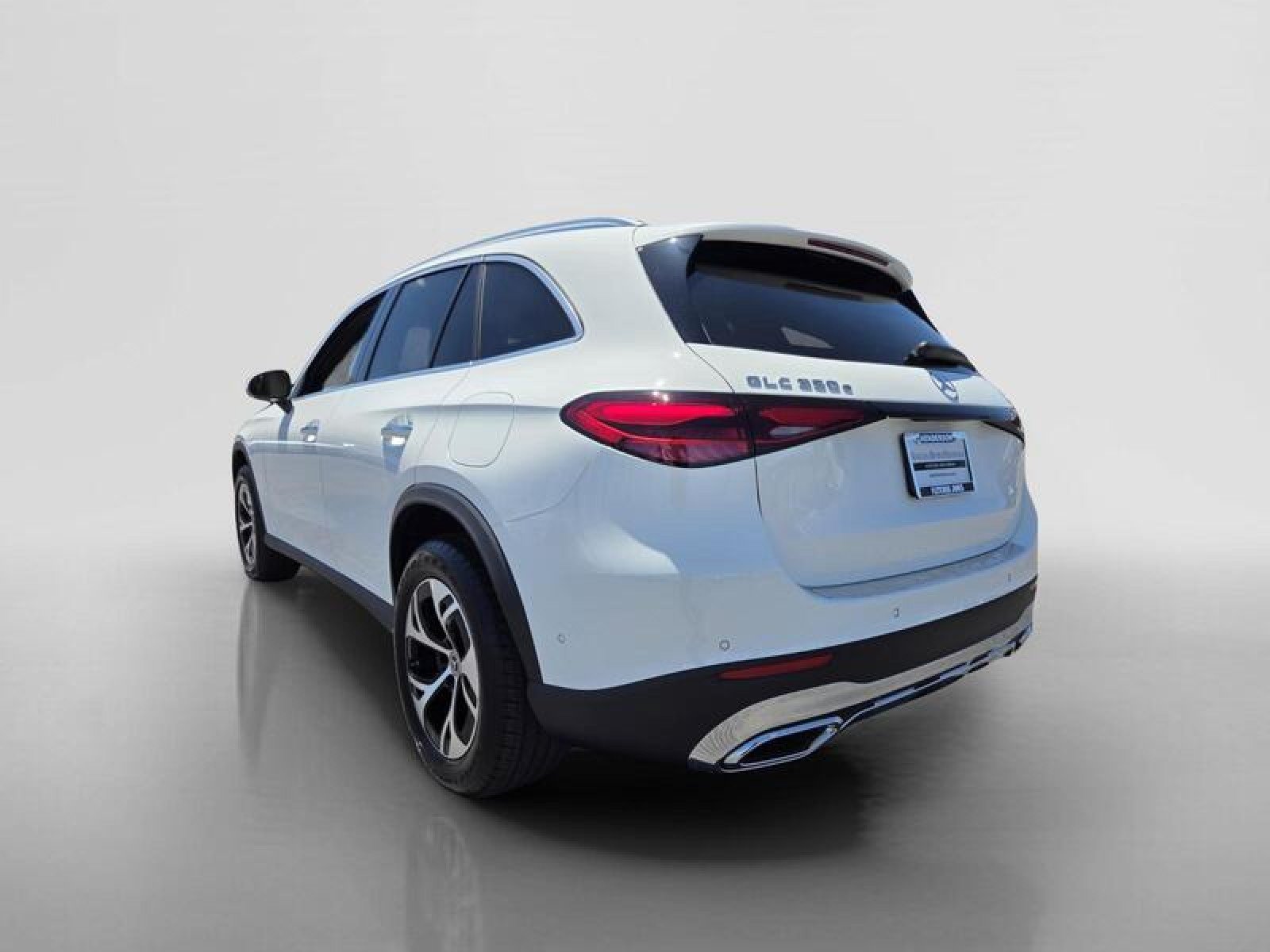 New 2026 Mercedes-Benz GLC 350e 4MATIC image 3