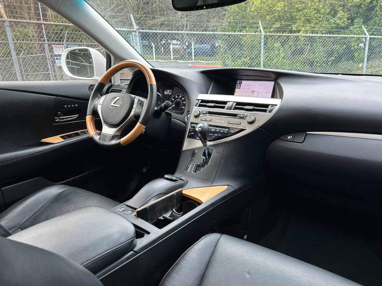 Used 2015 Lexus RX 450h AWD image 18