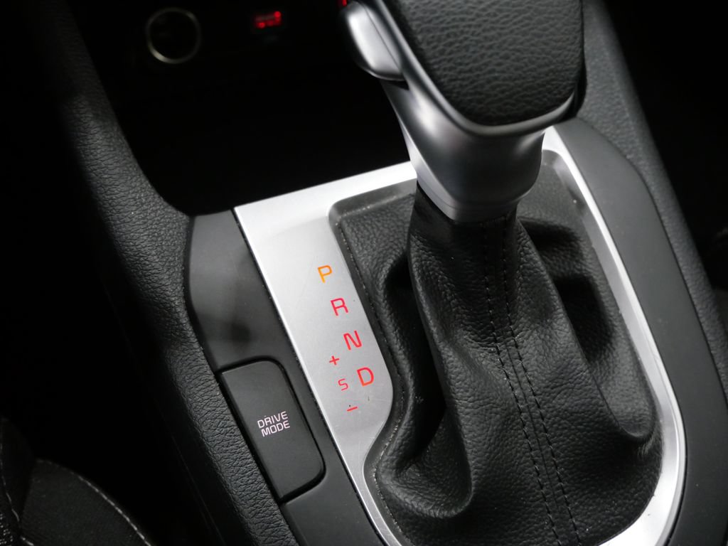 Used 2024 Kia Forte LXS w/ LXS Technology Package FWD image 22