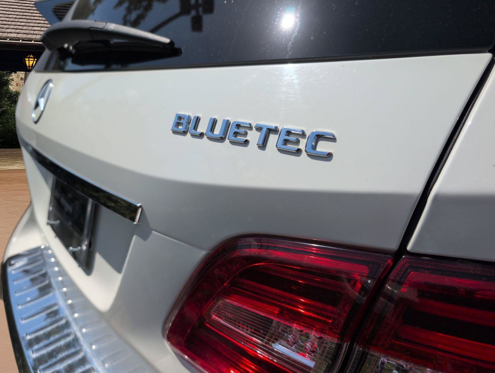 Used 2012 Mercedes-Benz ML 350 BlueTEC 4MATIC image 11