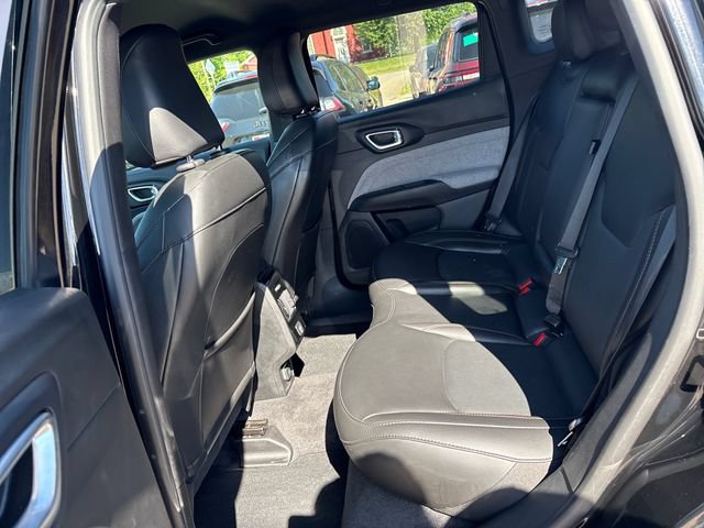 Used 2023 Jeep Compass Latitude AWD/4WD image 20