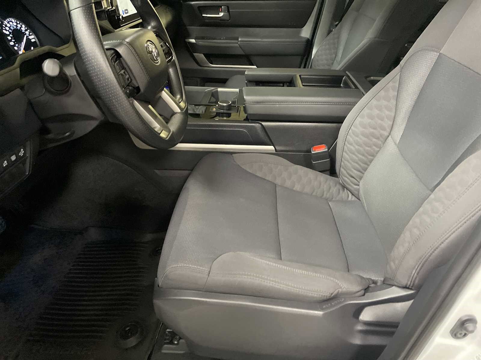 Used 2024 Toyota Tundra Limited w/ Power Package AWD/4WD image 15