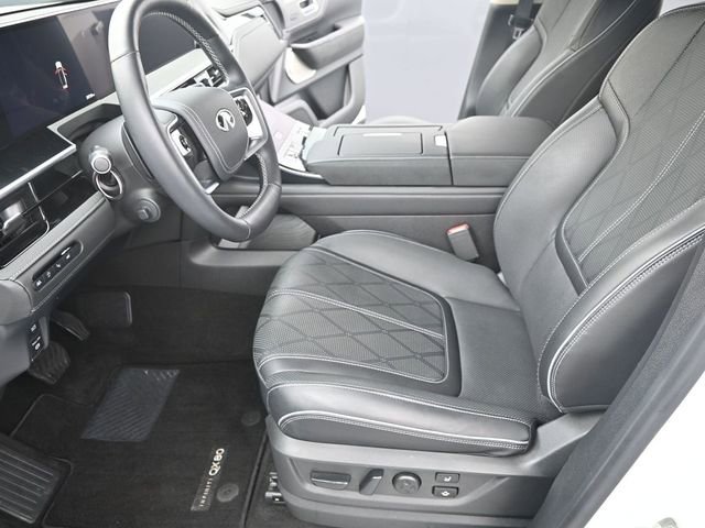 Used 2025 INFINITI QX80 Sensory image 13