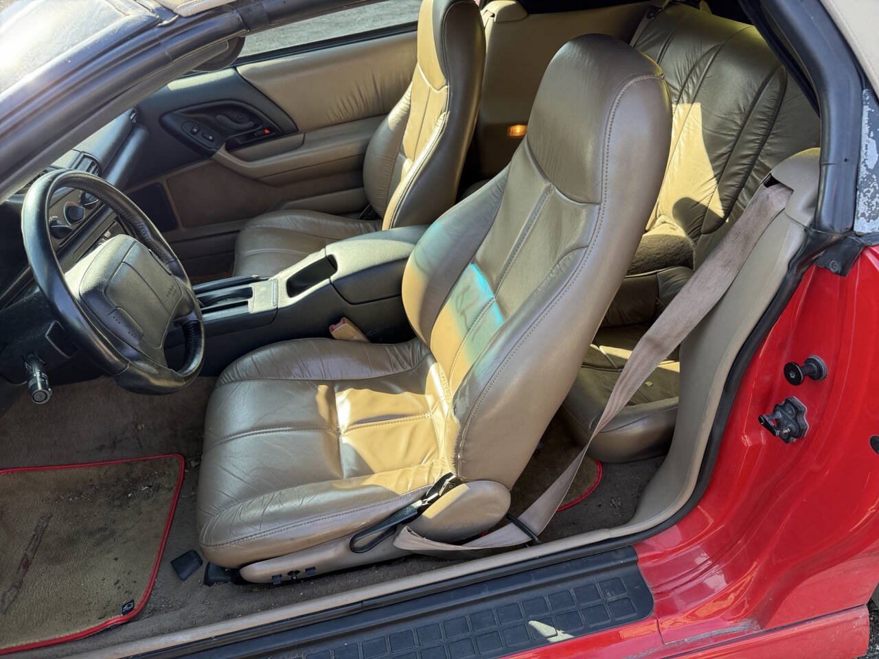 Used 1995 Chevrolet Camaro Z28 RWD image 19