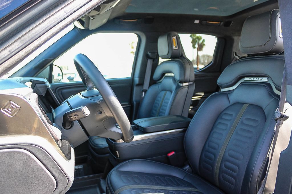 Used 2023 Rivian R1T Adventure Dual AWD/4WD image 18