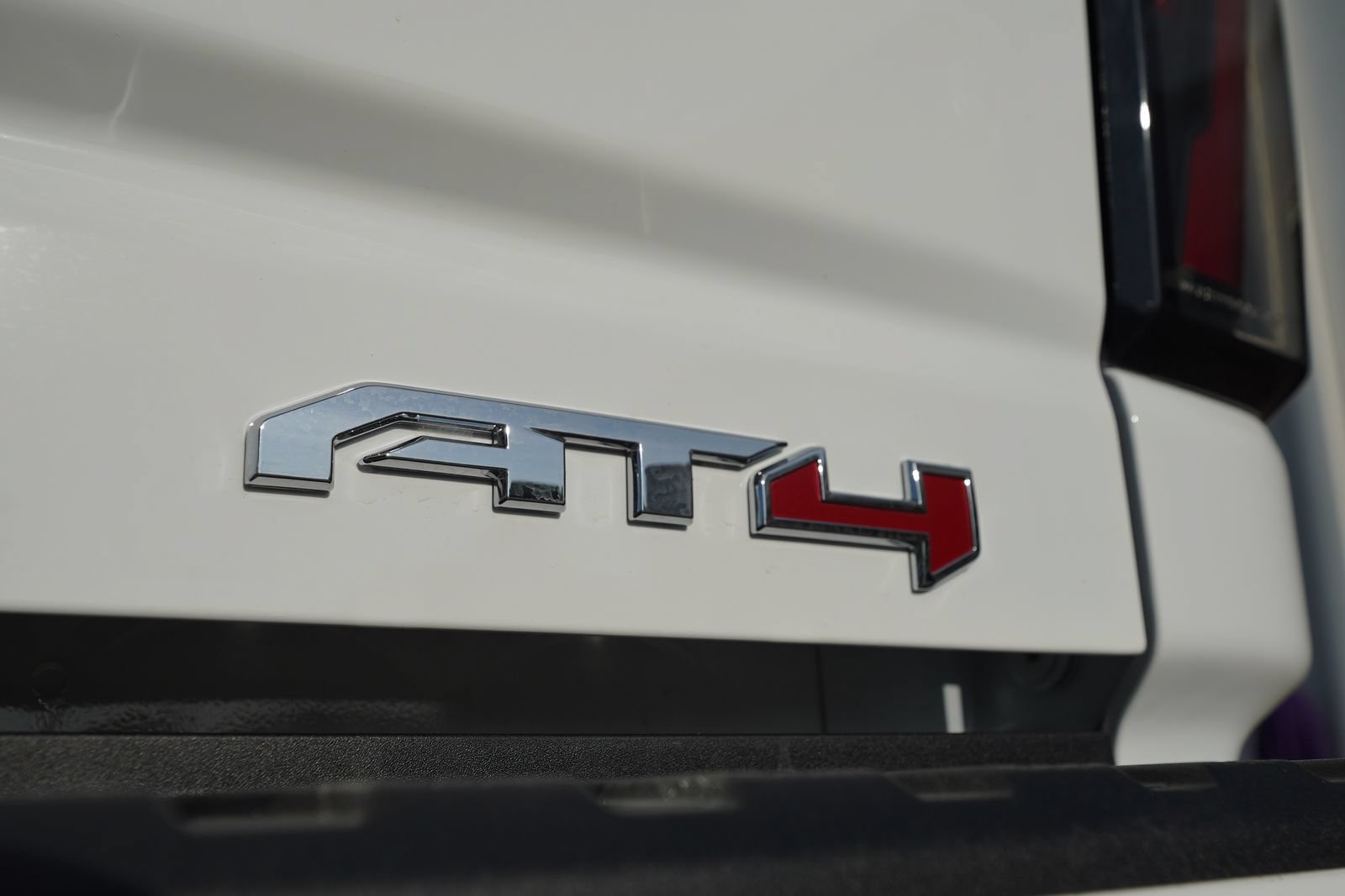 New 2026 GMC Sierra 2500 AT4 w/ AT4 Premium Plus Package AWD/4WD image 22