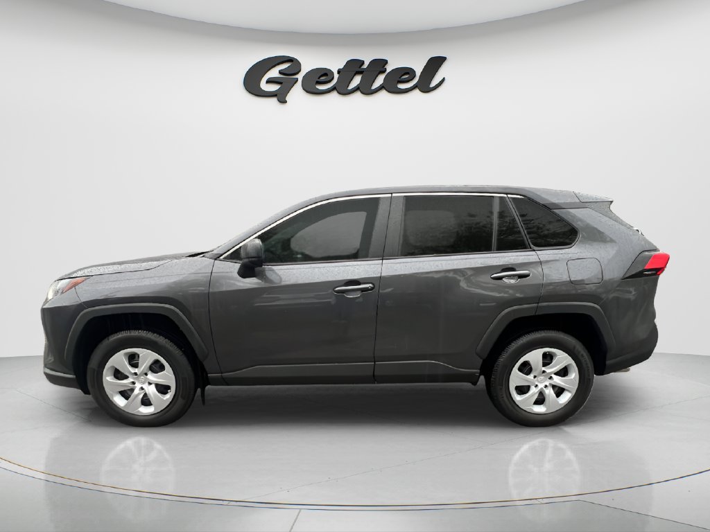 Used 2023 Toyota RAV4 LE FWD image 8