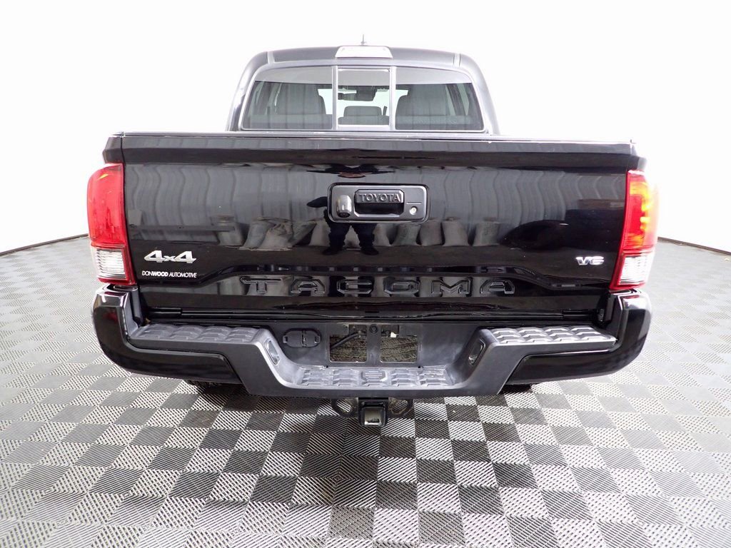 Used 2023 Toyota Tacoma SR image 9