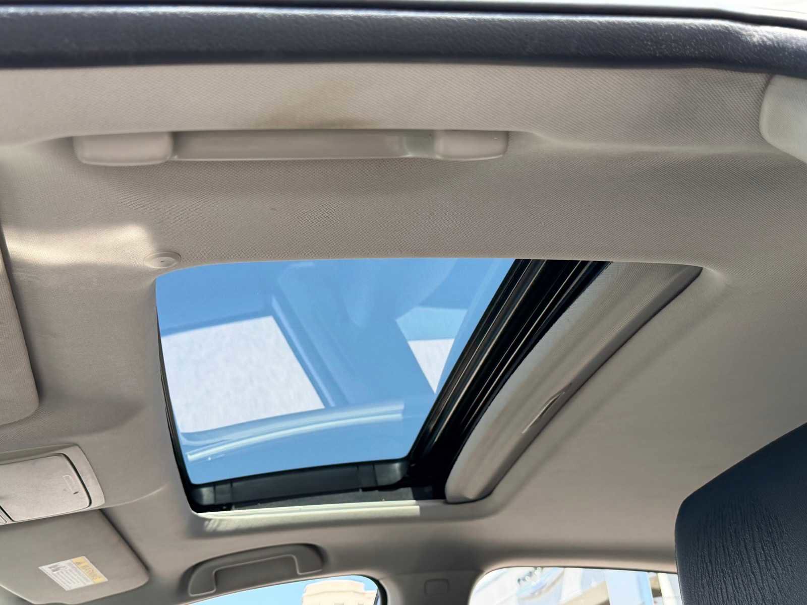 Used 2018 Honda Accord Touring image 24