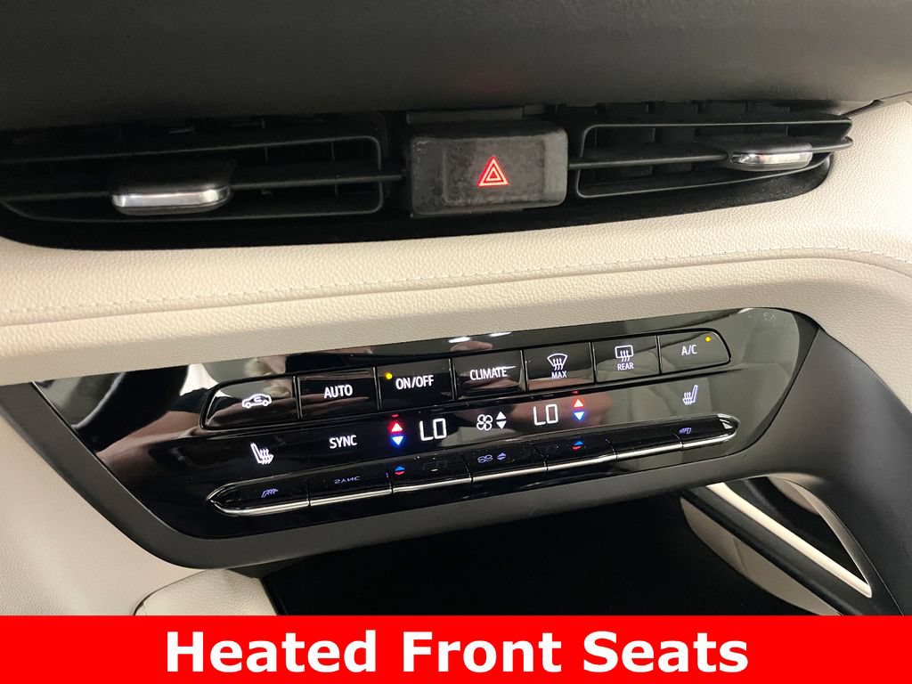Used 2021 Buick Envision Essence w/ Technology Package I FWD image 10