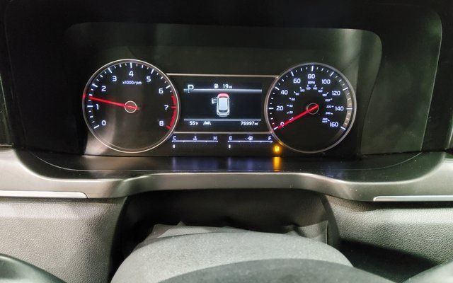 Used 2023 Kia Sorento LX image 32