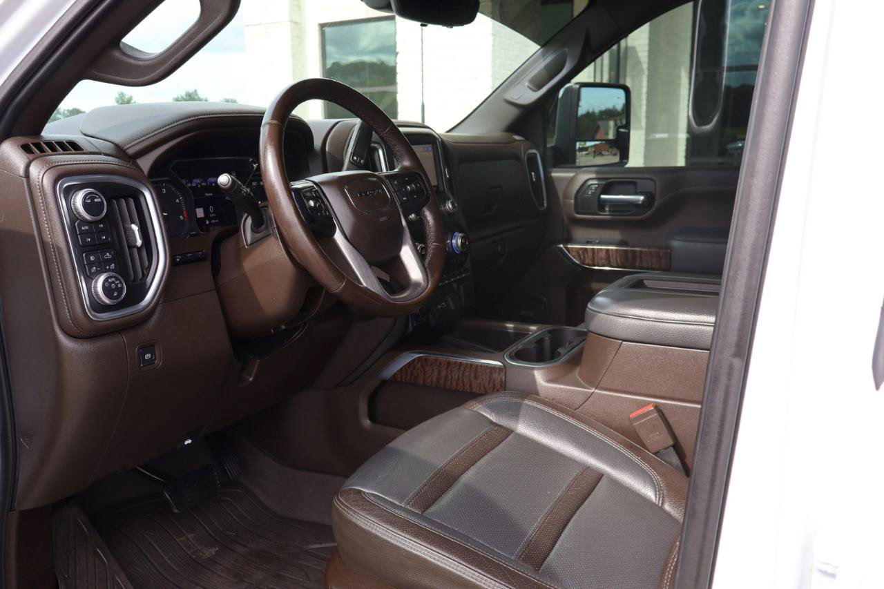 Used 2021 GMC Sierra 2500 Denali w/ Denali Ultimate Package AWD/4WD image 9