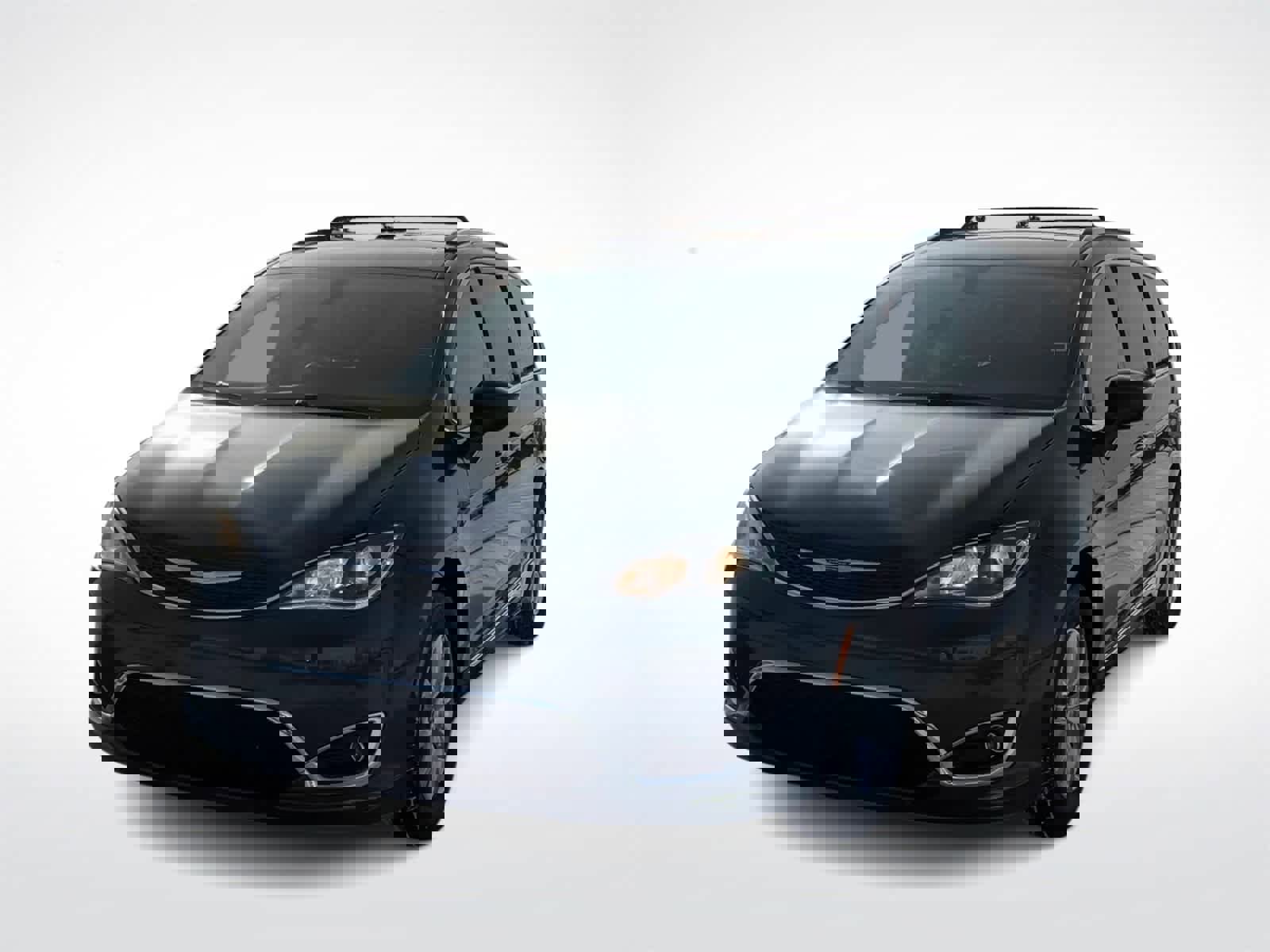 Used 2019 Chrysler Pacifica Touring-L image 4