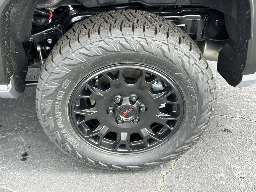 New 2026 Toyota 4Runner SR5 AWD/4WD image 11
