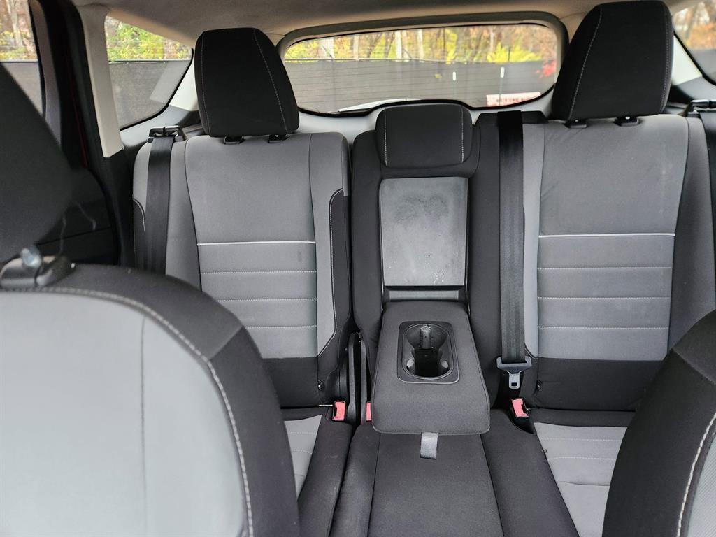 Used 2013 Ford Escape SE image 29