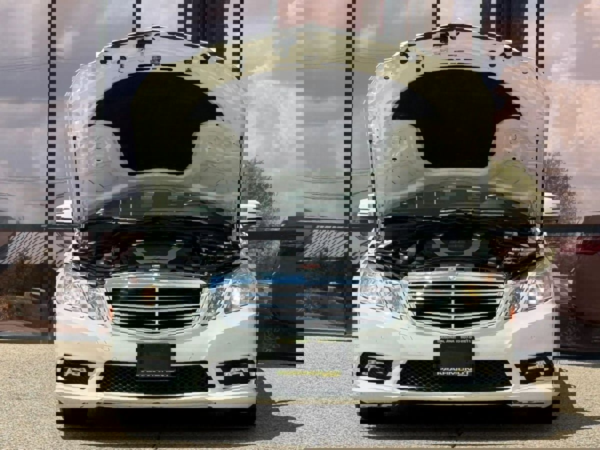 Used 2011 Mercedes-Benz E 350 Sport image 25