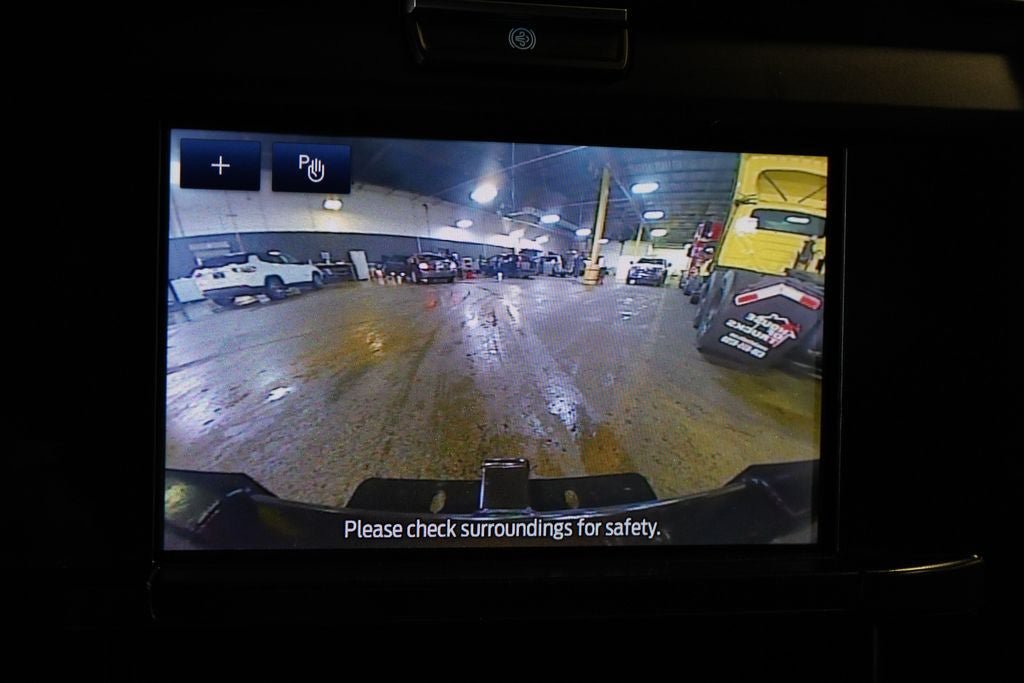 Used 2025 Ford F550 4x4 Crew Cab w/ XLT Value Package image 12