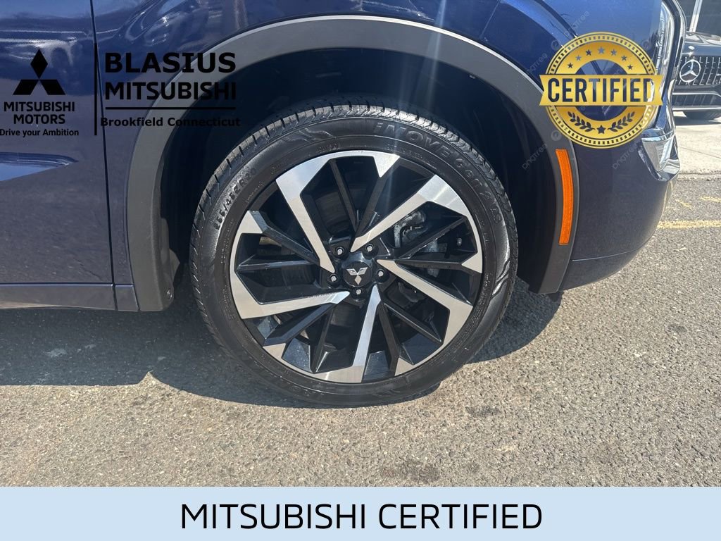 Used 2024 Mitsubishi Outlander SEL AWD/4WD image 3