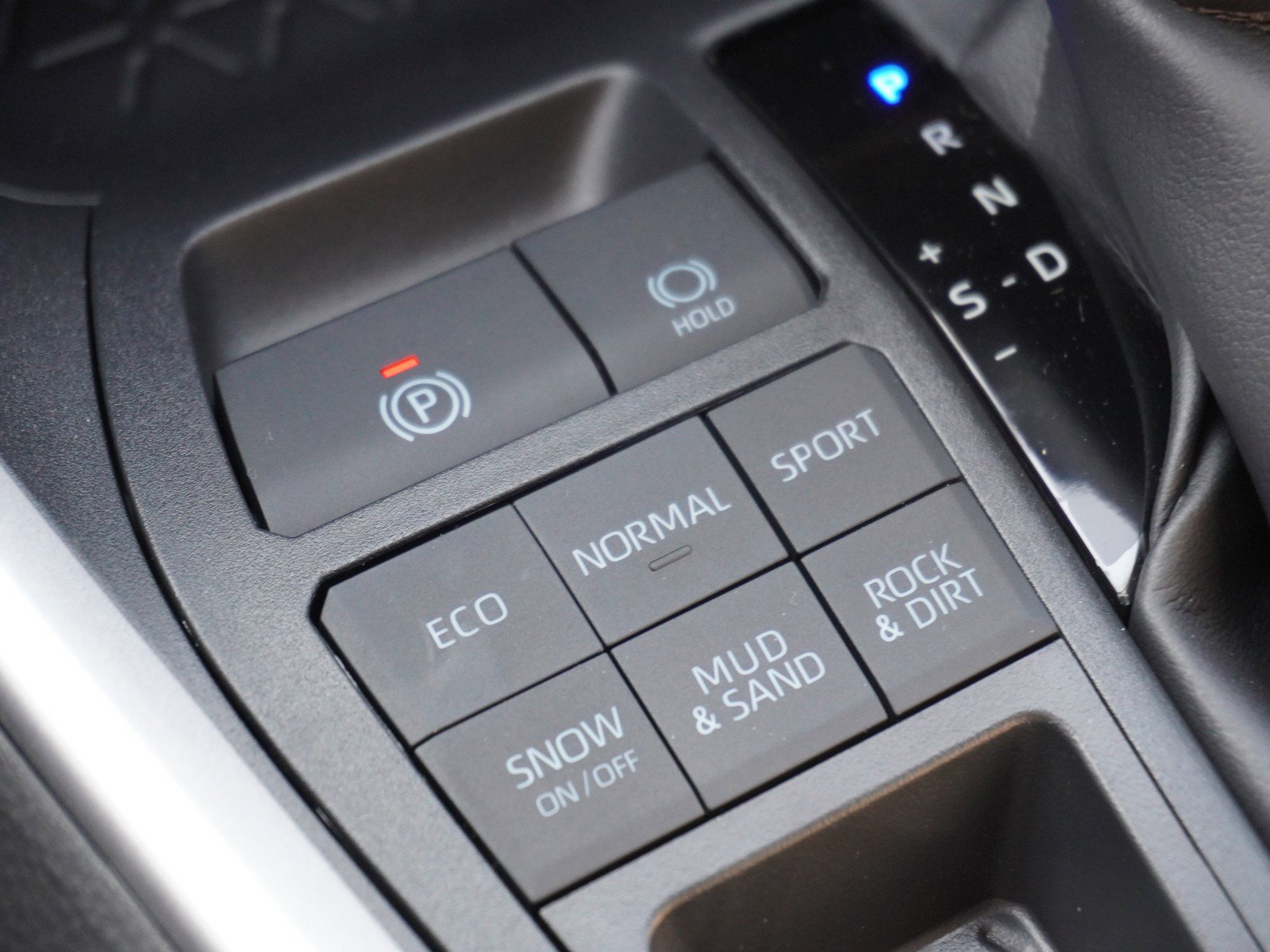 New 2025 Toyota RAV4 LE image 21