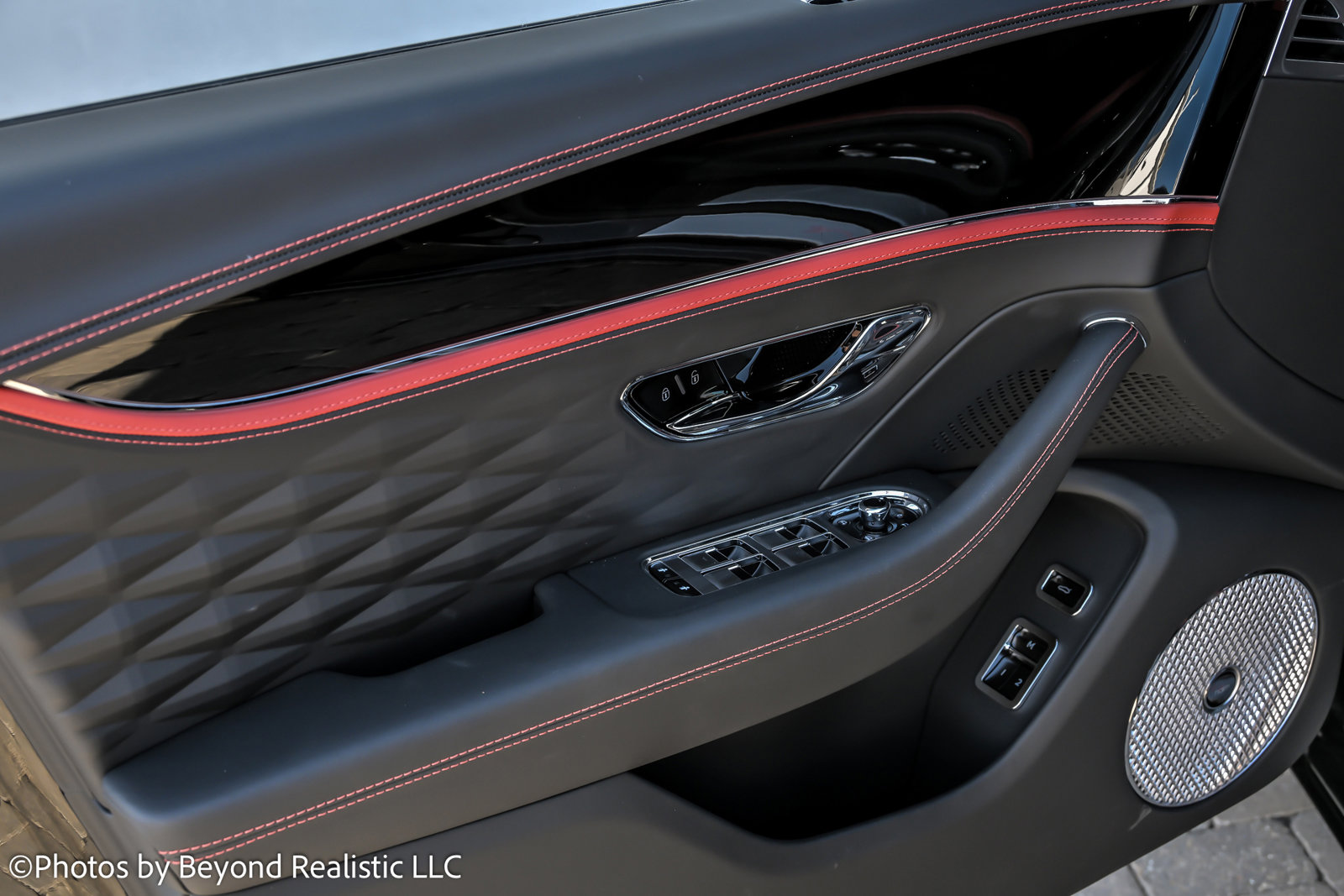 Used 2024 Bentley Flying Spur W12 image 20