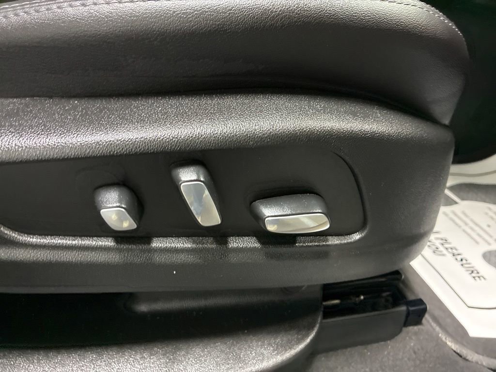 Used 2021 Cadillac XT5 Premium Luxury image 23