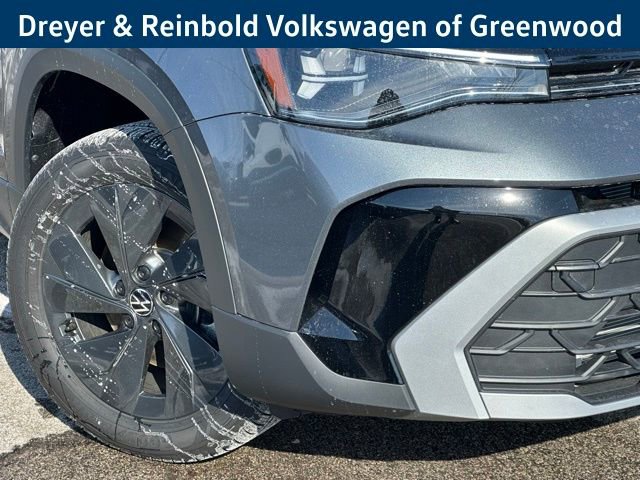 New 2026 Volkswagen Taos S image 10