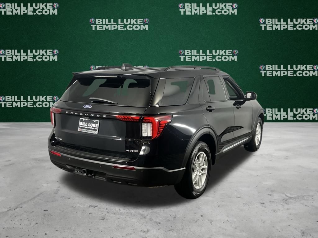 Used 2025 Ford Explorer Active image 6
