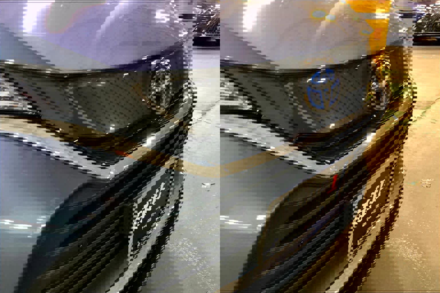 Used 2023 Toyota Venza XLE image 29