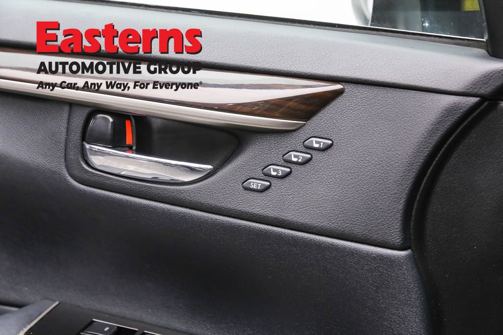 Used 2018 Lexus ES 350 350 w/ Luxury Package w/Wood Trim image 24