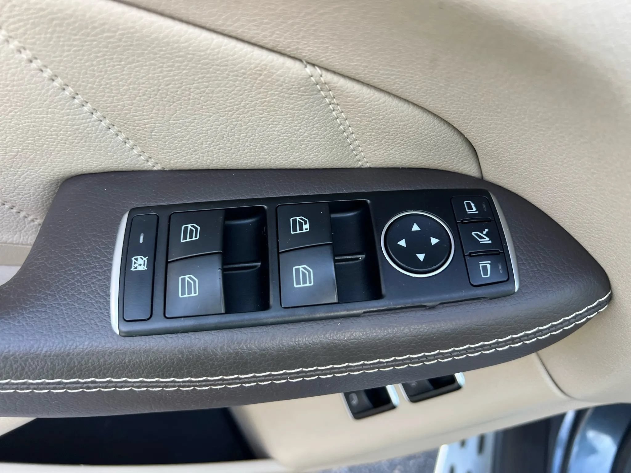 Used 2015 Mercedes-Benz GL 450 4MATIC image 20