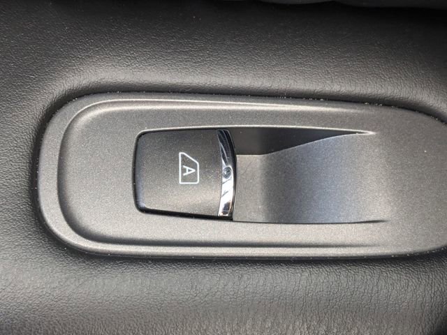 Used 2023 Nissan Armada SV image 25