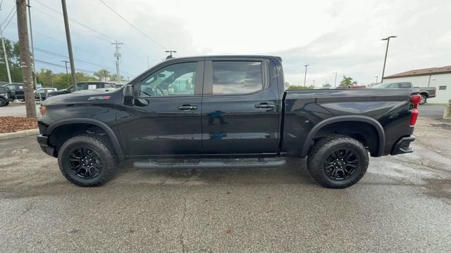 Used 2023 Chevrolet Silverado 1500 ZR2 w/ Technology Package AWD/4WD image 5